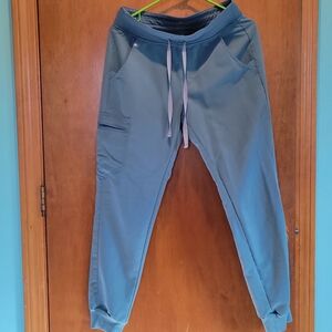 Figs Zamora Joggers size Small Hydrogreen